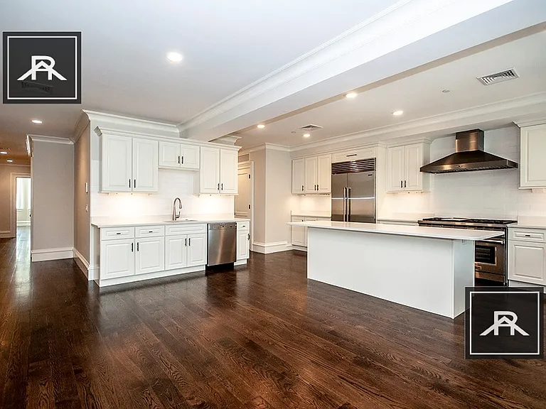 13 Alton Ct #3 — Photo 1