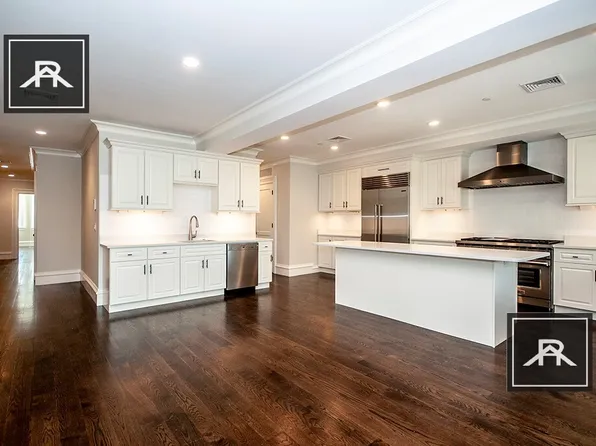 9 Alton Pl, Brookline, MA