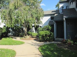 804 Woodbridge Commons Way #804, Iselin, NJ 08830