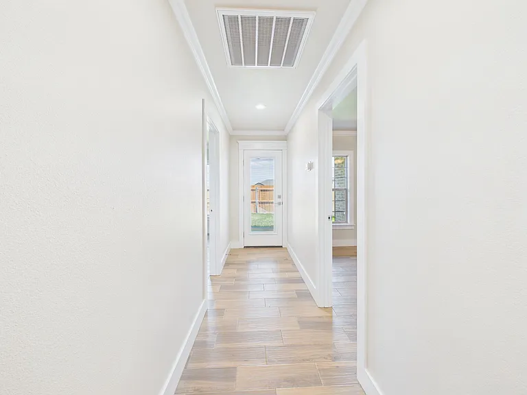 9770 Elite St — Photo 11
