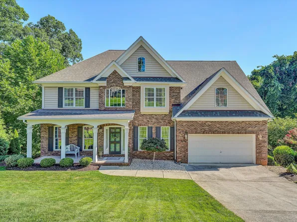3619 Larson Oaks Dr, Roanoke, VA 24018