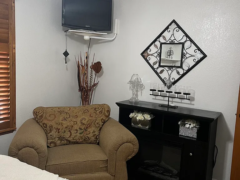13574 Plantation Way #1 — Photo 6