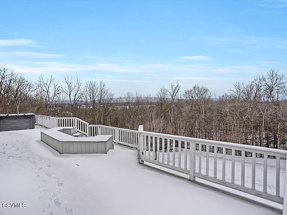 4th image of 2110 Green Ridge Rd