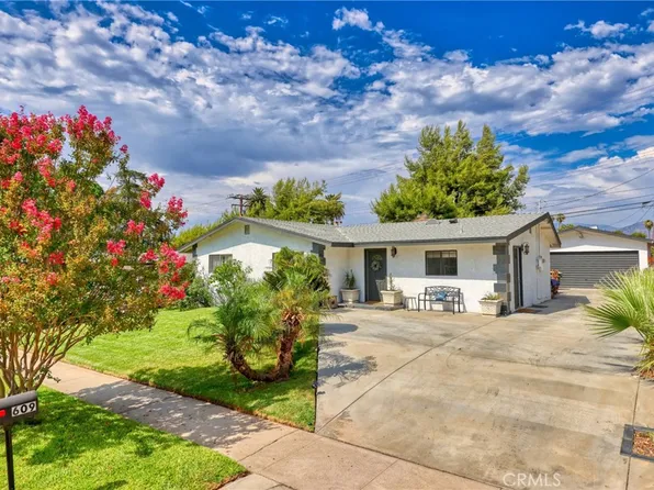 609 Hibiscus Dr, Redlands, CA 92373