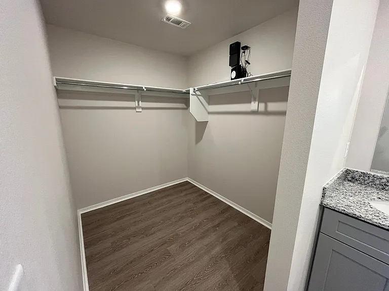 5381 Keystone Ave — Photo 9