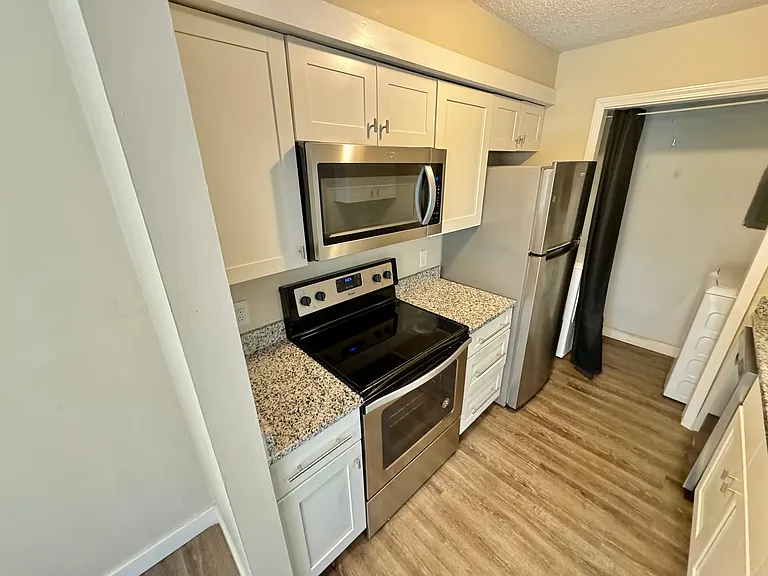 10919 Harrowfield Rd — Photo 8