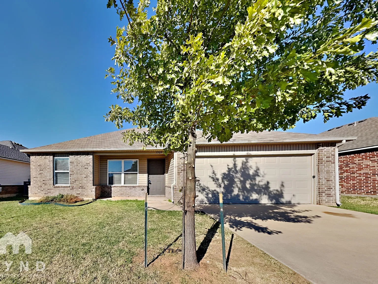 3 bed, 2.0 bath, 1143 sqft, $1,495 — Photo 1
