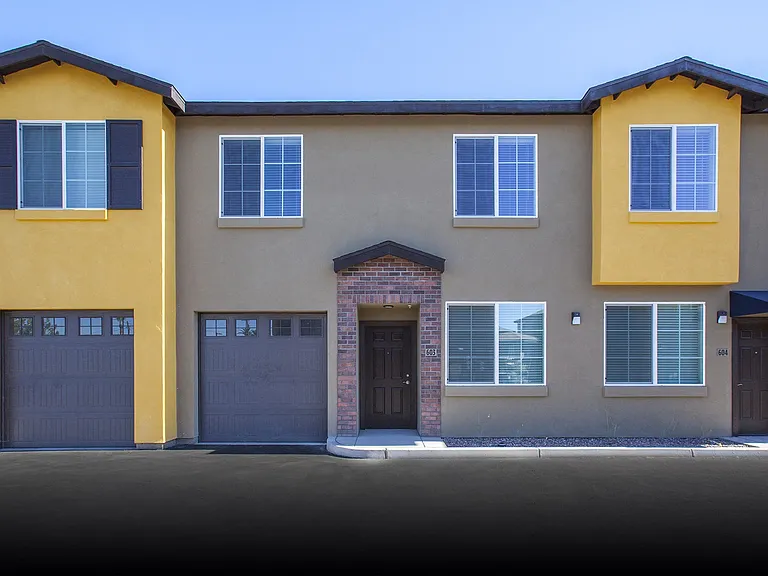 San Mateo Townhomes — Photo 18