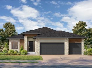 17401 Parkhill St, Overland Park, KS 66221