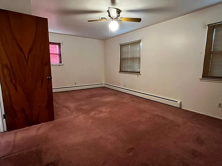 3126 Potomac Ave — Photo 14