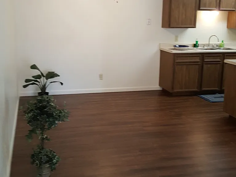 1050 Minnewawa Ave — Photo 20