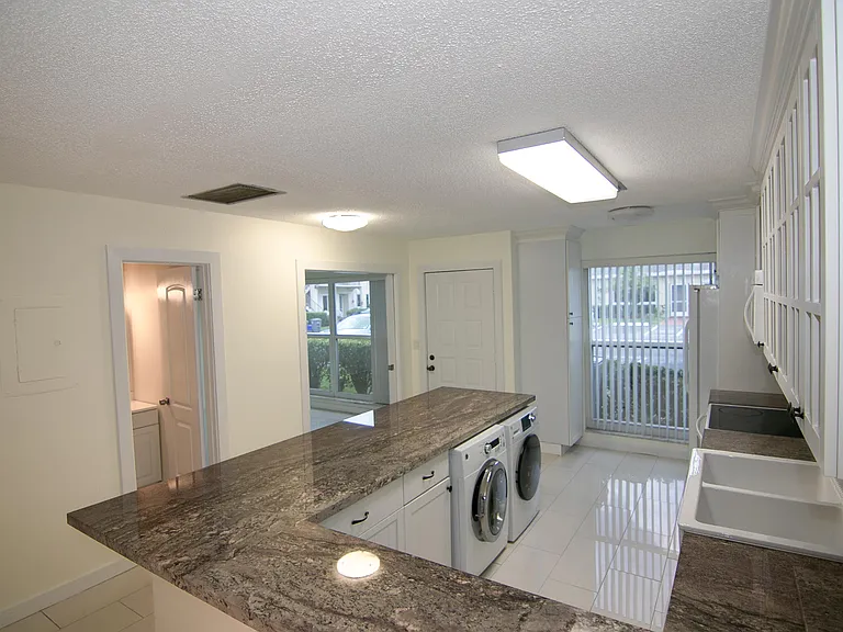 13741 Flora Pl #B — Photo 5