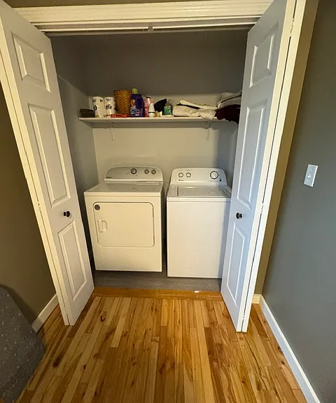Bedroom 3 / Laundry room