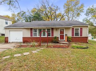 100 Rader Ave, Platte City, MO 64079