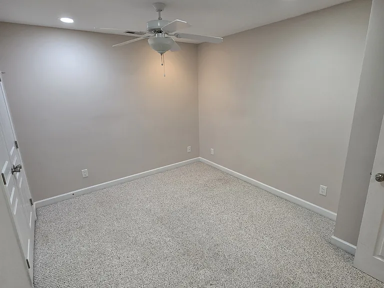 5005 Spellow Ln — Photo 34