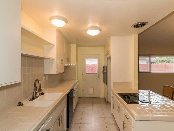 5th image of 354 Flittner Cir