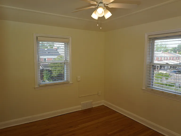 1710 Weston Ave — Photo 26