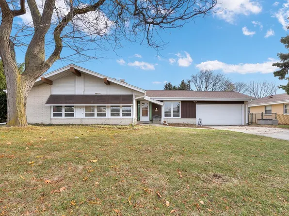 3216 North Mayfair ROAD, Wauwatosa, WI 53222