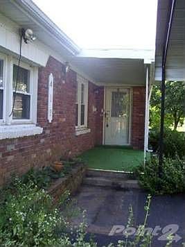 2nd image of 412 Hiawatha Trl