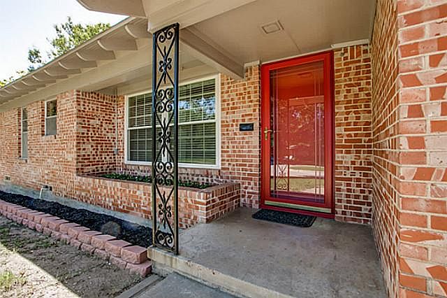 2nd image of 718 Owensons Dr