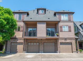 8109 NE Rockne Way, Hillsboro, OR 97006