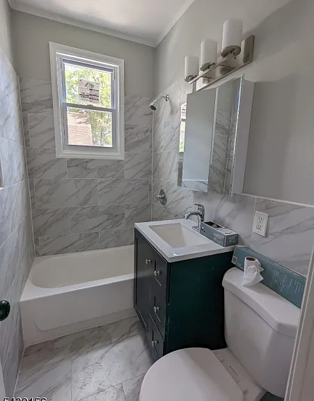 517 Lincoln Pl — Photo 4