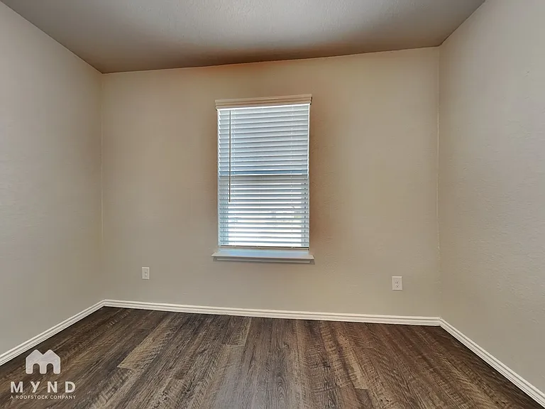 7508 Twin Pine Ct — Photo 14