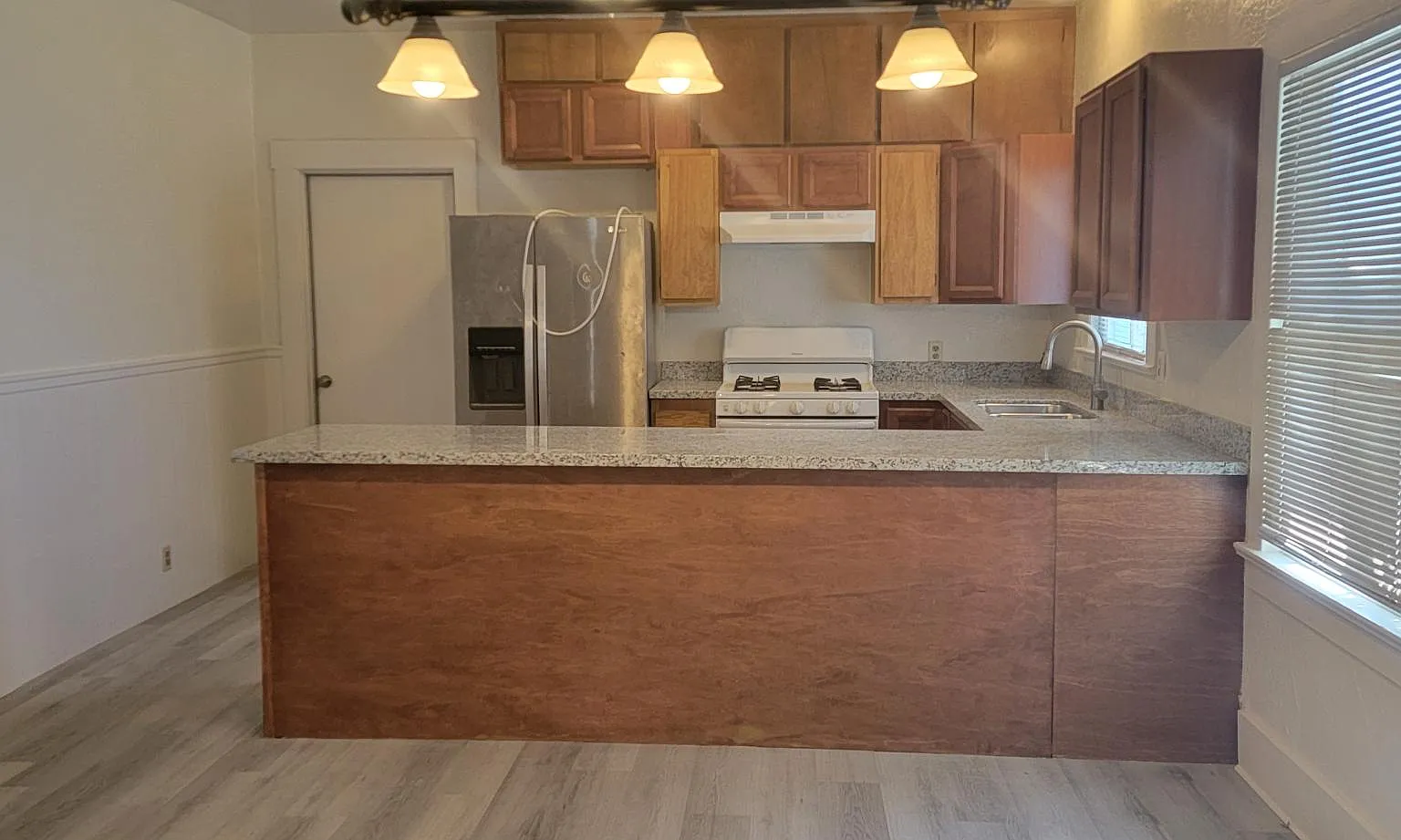 2 bed, 1127 sqft, $2,500 — Photo 1
