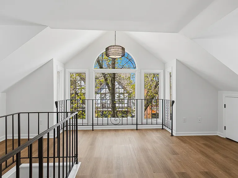 426 Main St #G — Photo 11