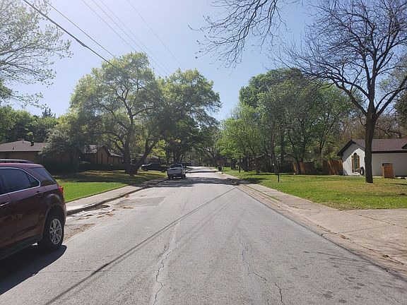 4th image of 421 Woodlawn Dr