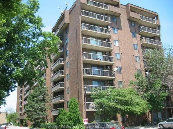 3936 Wyandotte St E #509, Windsor, ON N8Y 4V1