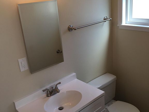 3rd image of 1428 S Bedford St APT 4