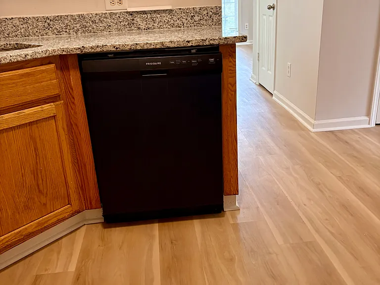 10 Kilburn Ln — Photo 14