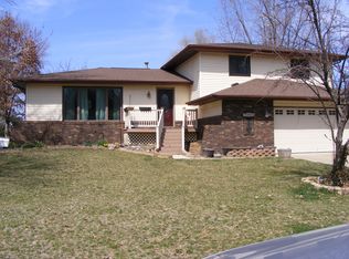 143 Roanoke Dr, Rochester, IL 62563