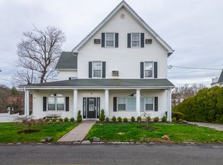 3 Harbor Ln APT 3A, New Rochelle, NY 10805