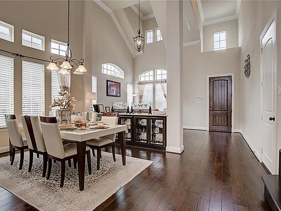 3rd image of 3608 Bahama Dr