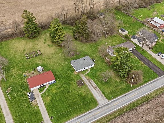 4th image of 1166 W Sparrow Rd