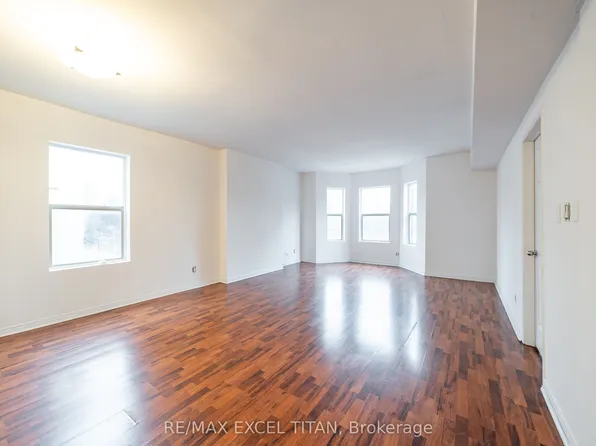 414 Jarvis St, Toronto, ON