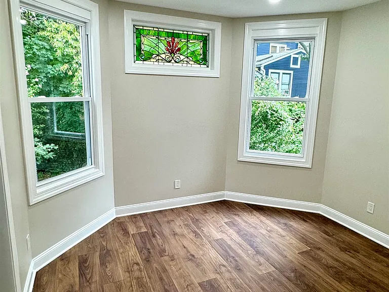 118 Parkview Ave #2 — Photo 27