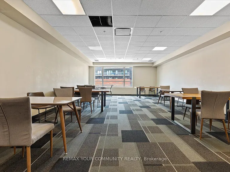 158 King St N #1105 — Photo 30