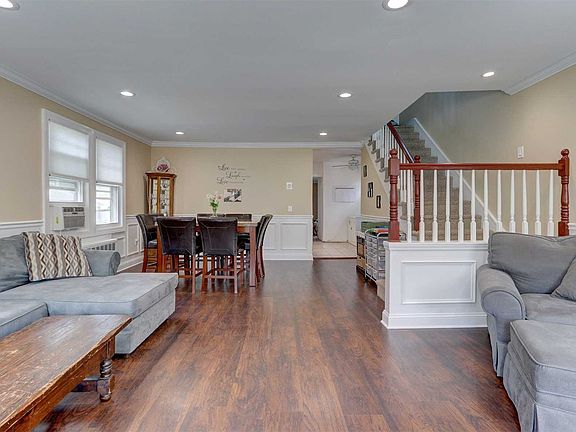 3rd image of 2318 Neptune Ave