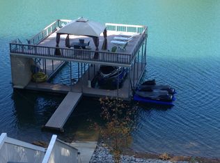 821 Yoakum Hollow Rd, Jacksboro, TN 37757