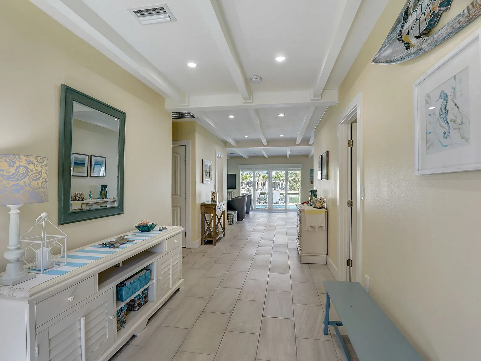 39 S Polk Dr — Photo 4