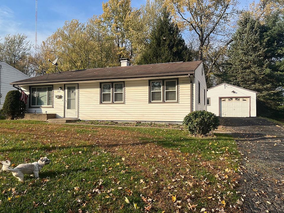 1st image of 970 E Dewey Ave