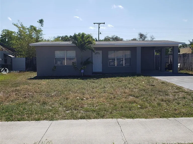 811 S Broadway — Photo 44
