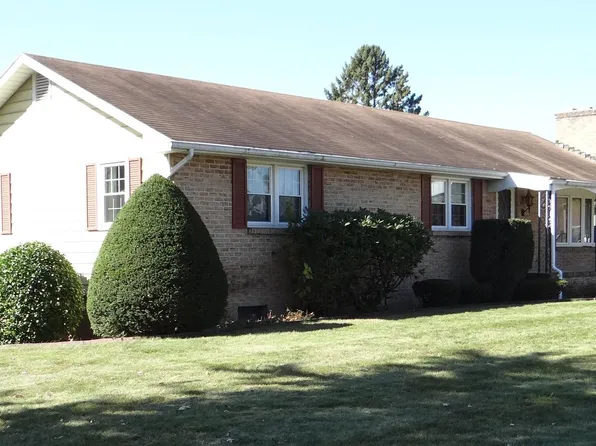 5775 Oakwood Dr, Mercersburg, PA 17236