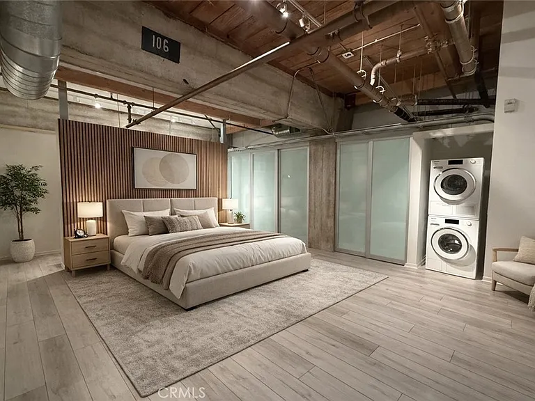 530 S Hewitt St #146 — Photo 1