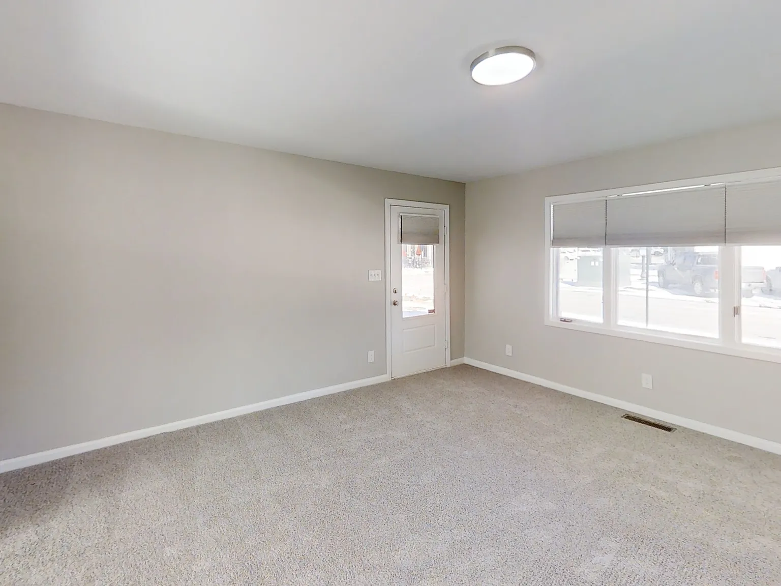 2 bed, 1450 sqft, $2,340 — Photo 3