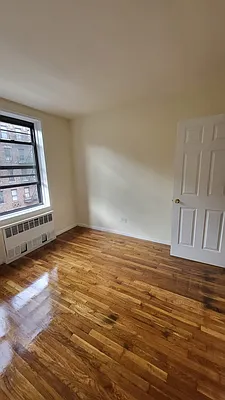 Rented by AYD Realty Inc | media 11