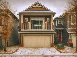 228 W Sage Bluff Dr NW, Calgary, AB T3R 0Y9